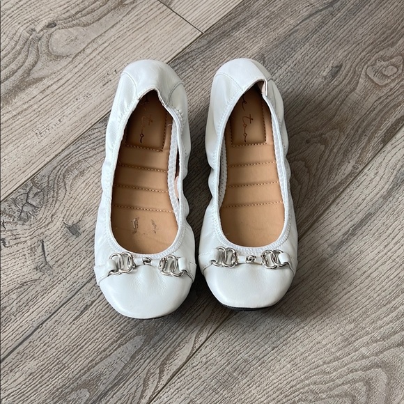 Shoes - White Leather Ballet Flats with Silver Accents